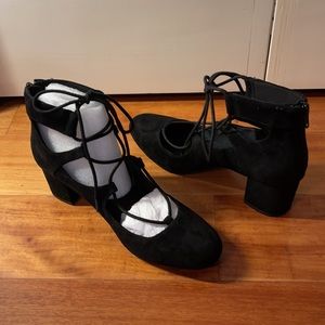 New in Box Nine West Heels Size 9 Black